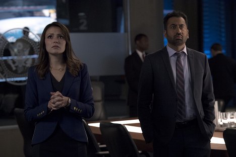 Italia Ricci, Kal Penn - Designated Survivor - L'Ultime frontière - Film