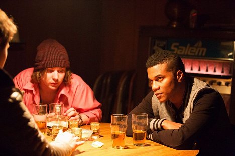 Danny Flaherty, Cory Hardrict - Los criminales de noviembre - De la película