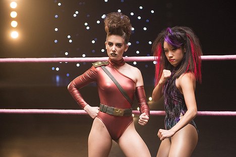 Alison Brie, Ellen Wong - GLOW - Money’s in the Chase - Photos