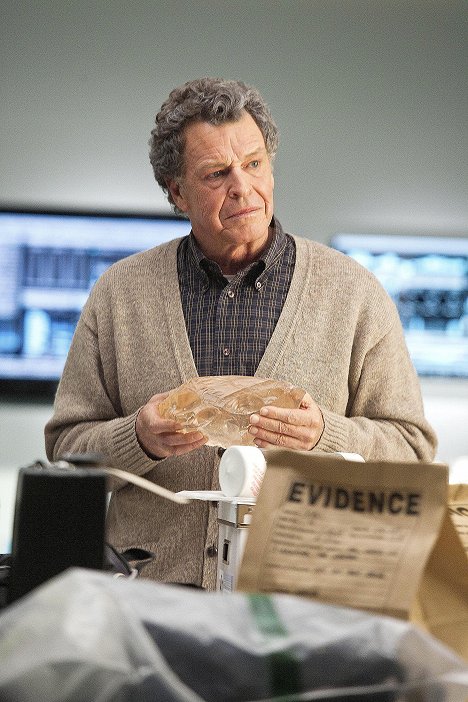 John Noble - Fringe - 6B - Photos