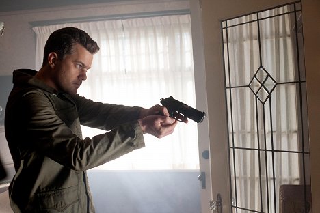 Joshua Jackson - Fronteiras - The Day We Died - Do filme