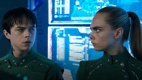 Dane DeHaan, Cara Delevingne - Valerian and the City of a Thousand Planets - Van film