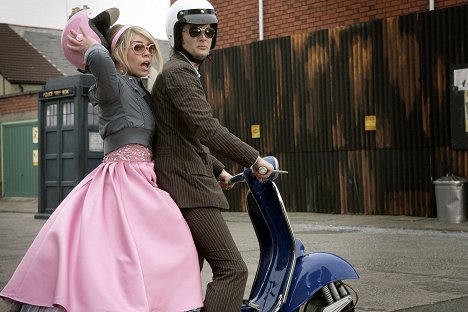 Billie Piper, David Tennant - Doctor Who - The Idiot's Lantern - Photos