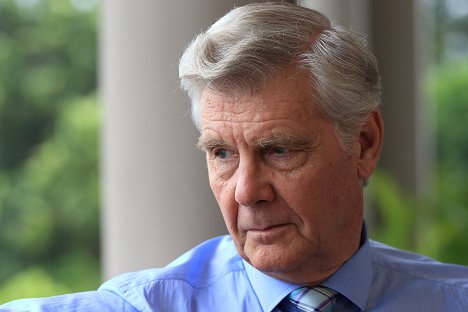 James Fox - Death in Paradise - Unlike Father, Unlike Son - Photos