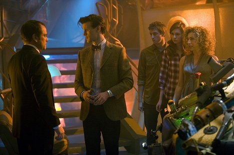 Matt Smith, Arthur Darvill, Karen Gillan, Alex Kingston - Pán času - Den Měsíce - Z filmu