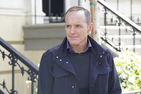 Clark Gregg - Agents of S.H.I.E.L.D. - Devils You Know - Van film