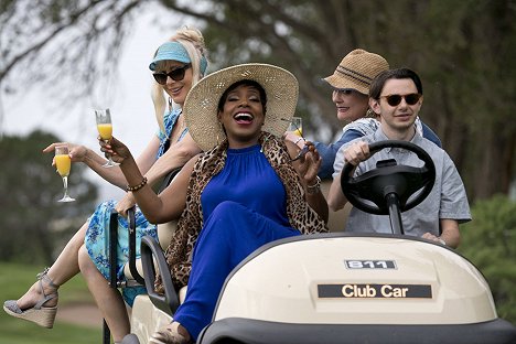 Glenne Headly, Sheryl Lee Ralph, Elizabeth Ashley, Nick Peine - Bienvenidos a Villa Capri - De la película