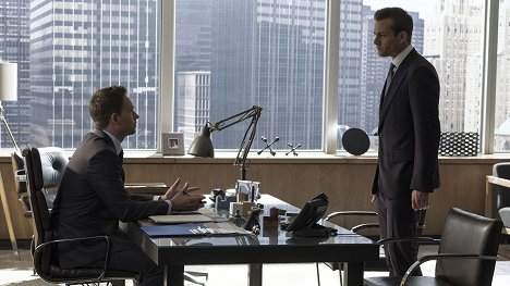 Patrick J. Adams, Gabriel Macht - Pukumiehet - Bad Man - Kuvat elokuvasta