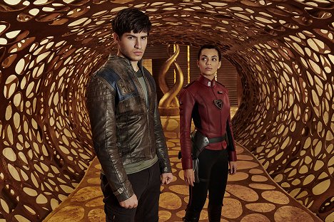 Cameron Cuffe, Georgina Campbell - Krypton - Promoción