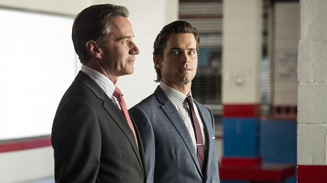 Tim DeKay, Matt Bomer - White Collar - Ice Breaker - Film