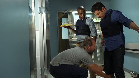 Dulé Hill, Peter Stormare, James Roday Rodriguez - Psych - Someone's Got a Woody - Photos