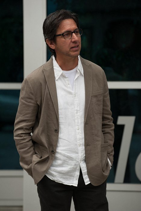 Ray Romano - Parenthood - The Offer - Photos