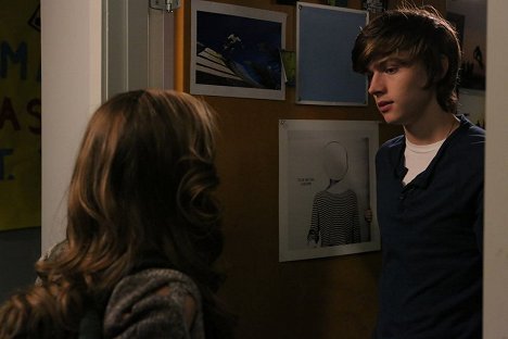 Miles Heizer - Parenthood - All That's Left Is the Hugging - Photos