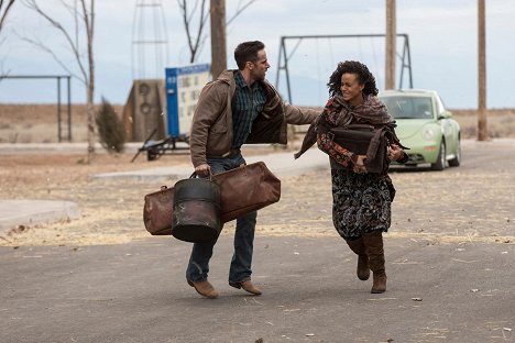 Dylan Bruce, Parisa Fitz-Henley - Midnight, Texas - Riders on the Storm - Photos