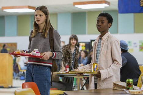 Peyton Kennedy, Jahi Di'Allo Winston - Everything Sucks! - All That and a Bag of Chips - Photos