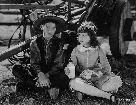 Junior Durkin, Mitzi Green - The Santa Fe Trail - De la película