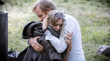 Karolina Furberg, Gustaf Hammarsten - Midnight Sun - Gefangen im Berg (2) - Filmfotos