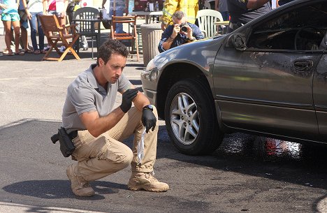 Alex O'Loughlin - Hawaii Five-0 - Loa Aloha - Photos