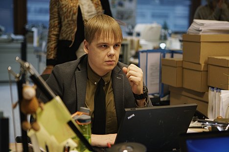 Antti Heikkinen - Konttori - Lintsari - De la película
