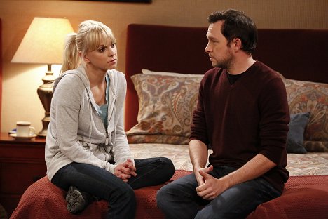 Anna Faris, Nate Corddry - Mama - Turkey Meatballs and a Getaway Car - Z filmu