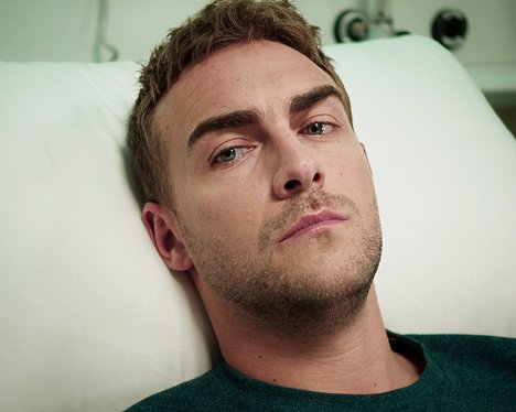Tom Austen - The Royals - Seek for Thy Noble Father in the Dust - Photos