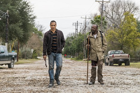 Frank Dillane, Lennie James - Fear the Walking Dead - Gut hier draußen - Filmfotos