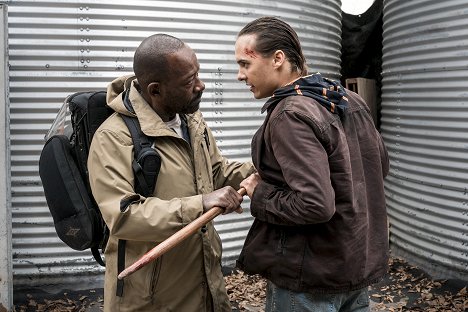 Lennie James, Frank Dillane - Fear the Walking Dead - Gut hier draußen - Filmfotos