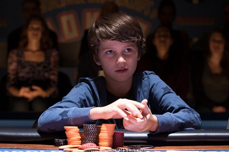 Gabriel Bateman - The Dangerous Book for Boys - How To Play Poker - Filmfotos