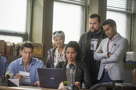 Jerry O'Connell, Brenda Kamino, Sydney Tamiia Poitier, Kristian Bruun, Varun Saranga - Carter - Kiki-Loki - Filmfotos