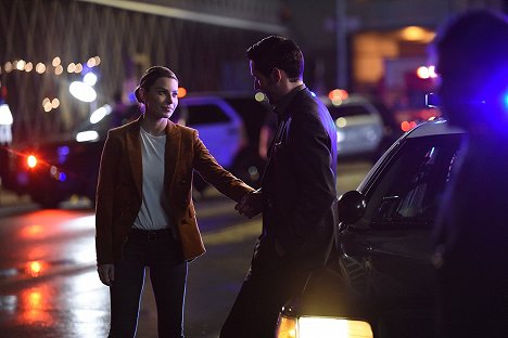 Lauren German, Tom Ellis - Lucifer - Conejillo de indias del infierno - De la película