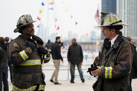 Eamonn Walker, Gary Cole - Chicago Fire - Epokowe osiągnięcie - Z filmu