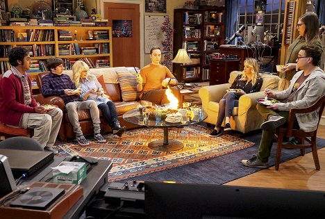 Kunal Nayyar, Simon Helberg, Melissa Rauch, Jim Parsons, Kaley Cuoco, Mayim Bialik, Johnny Galecki - The Big Bang Theory - The Reclusive Potential - Photos