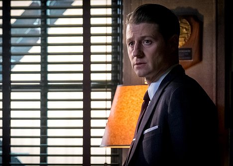 Ben McKenzie - Gotham - To je zábava - Z filmu