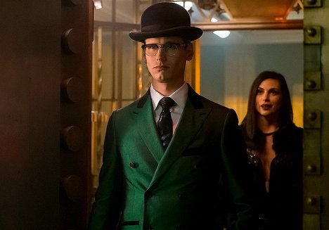 Cory Michael Smith, Morena Baccarin - Gotham - To Our Deaths and Beyond - Photos