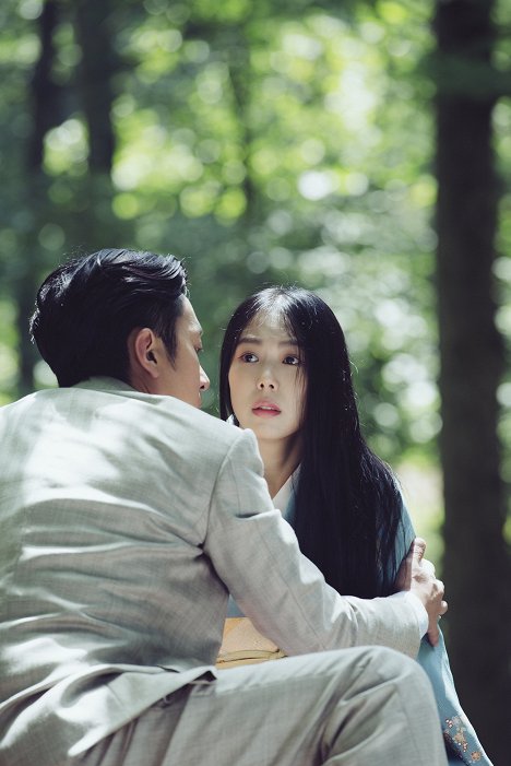 Jung-woo Ha, Min-hee Kim - Mademoiselle - Film