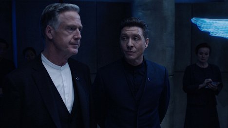 Jonathan Whittaker, Shawn Doyle - The Expanse - Assured Destruction - Photos