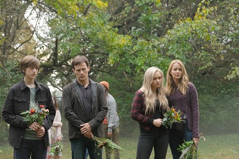 Percy Hynes White, Stephen Moyer, Natalie Alyn Lind, Amy Acker - The Gifted - 3 x 1 - Filmfotos