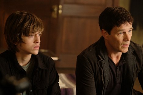 Percy Hynes White, Stephen Moyer - The Gifted - 3 X 1 - Photos