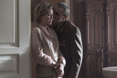 Ирина Розанова, Sergey Kolesnikov - Kreposť Badaber - Kuvat elokuvasta