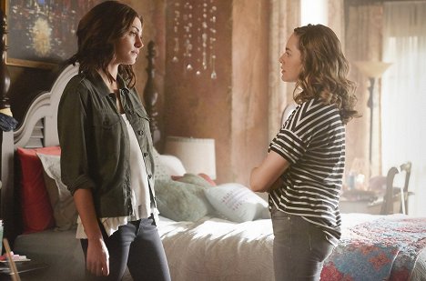 Phoebe Tonkin, Danielle Rose Russell - The Originals - Where You Left Your Heart - Photos