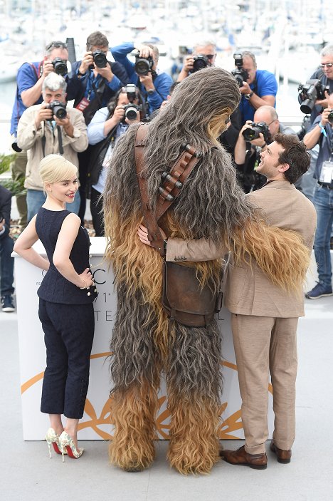 'Solo: A Star Wars Story' official photocall at Palais des Festivals on May 15, 2018 in Cannes, France - Emilia Clarke, Alden Ehrenreich - Han Solo: Uma História de Star Wars - De eventos