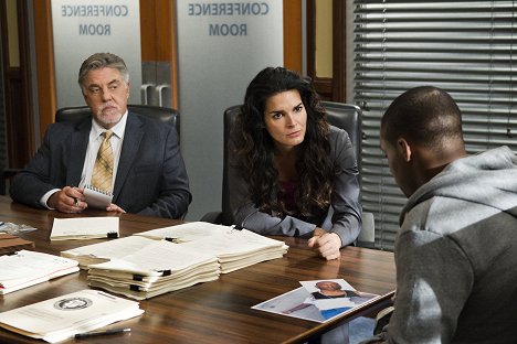 Bruce McGill, Angie Harmon - Bostonské vraždy - Can I Get a Witness? - Z filmu