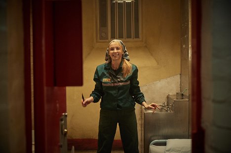 Jodie Comer - Killing Eve - Take Me to the Hole! - Photos