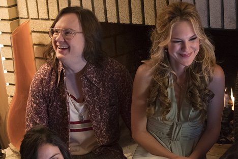 Clark Duke, Ari Graynor - I'm Dying Up Here - Autant en emporte le vent - Film