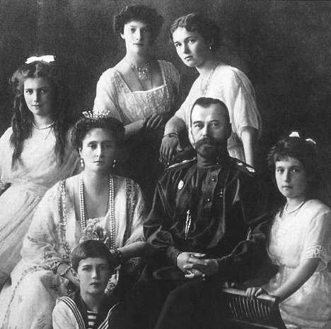 carevna Alexandra Fjodorovna Hesenská, Nicholas II of Russia - Nicholas and Alexandra - Filmfotos