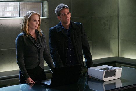 Marg Helgenberger, Eric Szmanda - CSI: Crime Scene Investigation - Sin City Blue - Kuvat elokuvasta