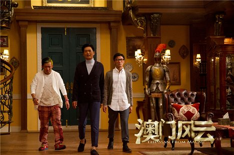 Chapman To, Yun-fat Chow, Nicholas Tse - The Man from Macau - Lobby Cards