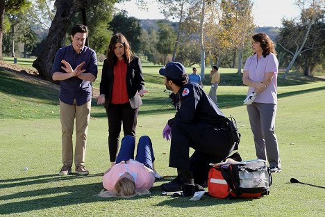 Ben Feldman, America Ferrera - Superstore - Lottery - Photos