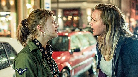 Bianca Kronlöf, Siri Seljeseth - Nuoret ja lupaavat - Season 3 - Kuvat elokuvasta