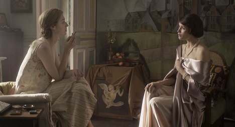 Elizabeth Debicki, Gemma Arterton - Vita a Virginia - Z filmu